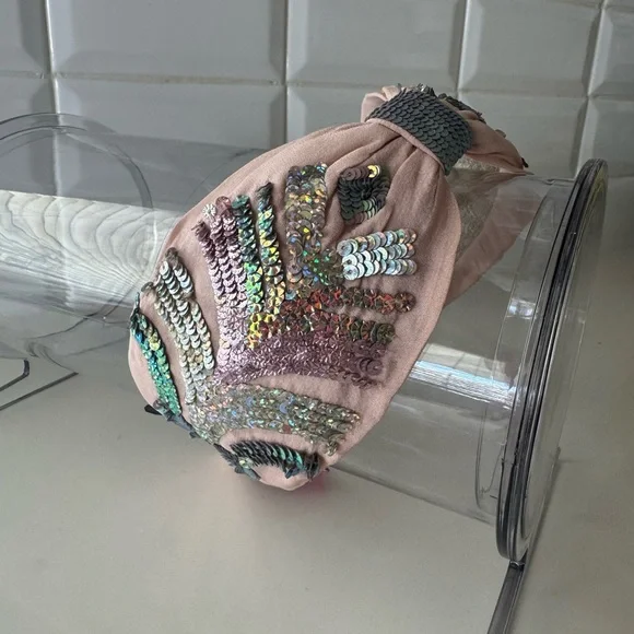 Namjosh Elegant Sequin Embellished Blush Headband - Picture 8 of 8